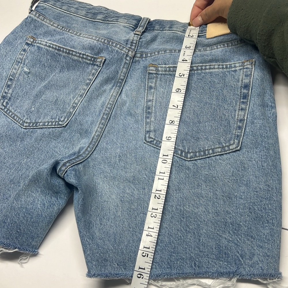 Everlane Woman’s High Rise Distressed Denim Mom Shorts Size 28 - Picture 9 of 10
